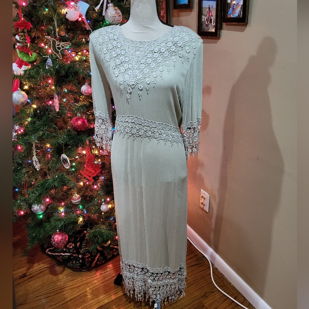 Lynn Yang Magnet Art Dress